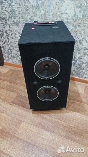 Портативная колонка JBL venom