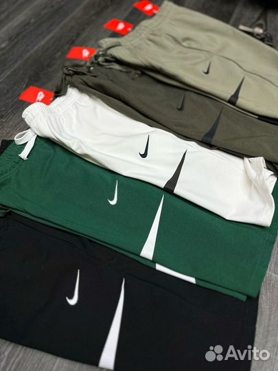 Шорты Nike