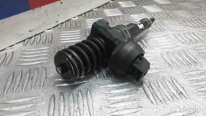 Форсунка дизельная skoda fabia 2 2007-2010