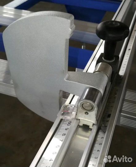 Форматно-раскроечный станок intro IS-45