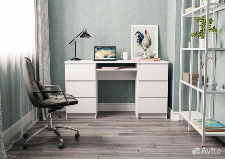 Письменный стол