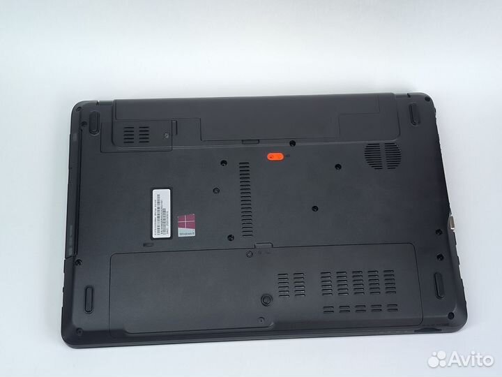 Игровой зверюга Acer Core i3/Nvidia 710m/Ssd+Hdd