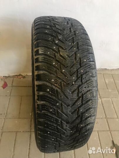 Nokian Tyres Hakkapeliitta 8 SUV 235/60 R18