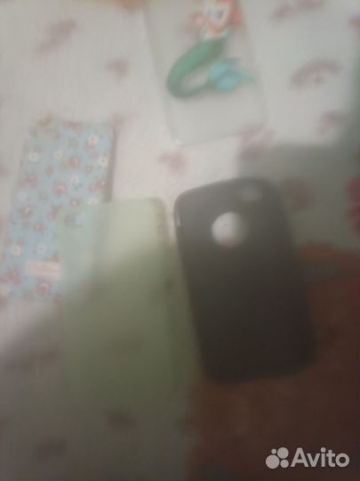 Чехлы на iPhone 4