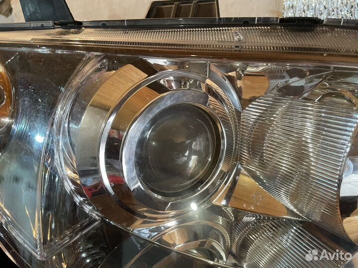 Фара правая ксенон honda elysion RR1