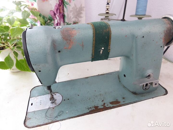 Швейная машинка