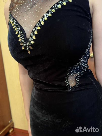 Платье вечернее