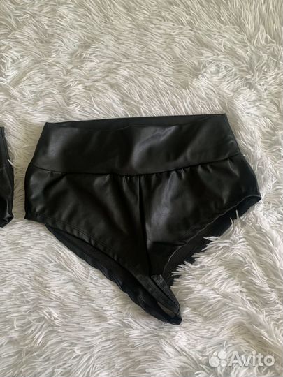 Шорты женские черные, кожзам, L