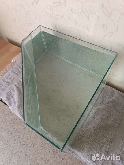 Аквариум угловой