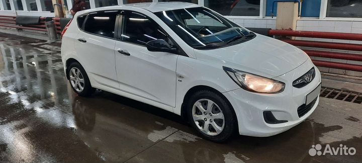 Hyundai Solaris 1.6 AT, 2013, 276 000 км