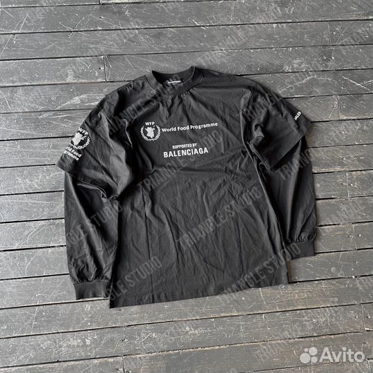 Лонгслив Balenciaga wfp
