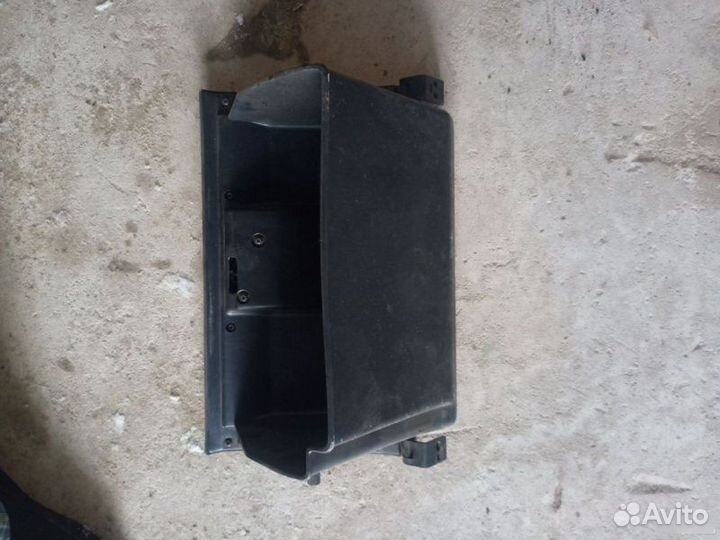 Бардачок Mazda 6 GE 1991-1997