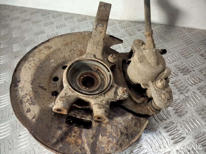 Кулак левый LADA Priora