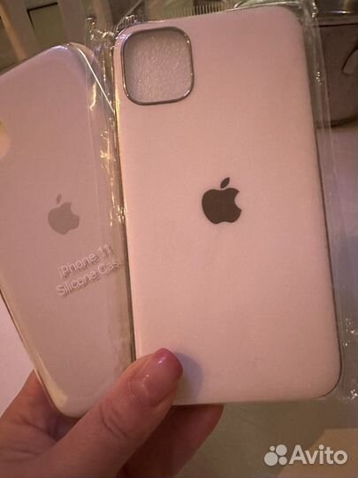 Чехол на iPhone 11