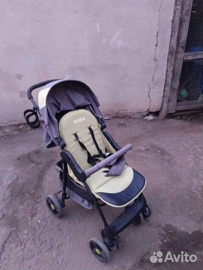 Прогулочная коляска