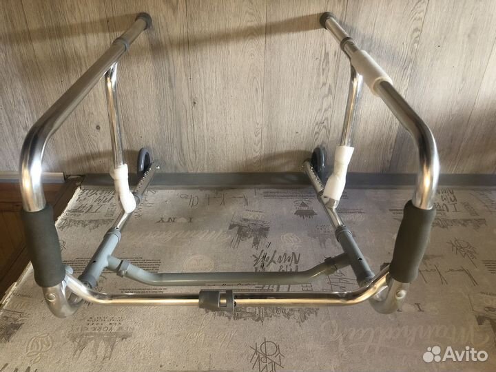 Ходунки для взрослых на колесах