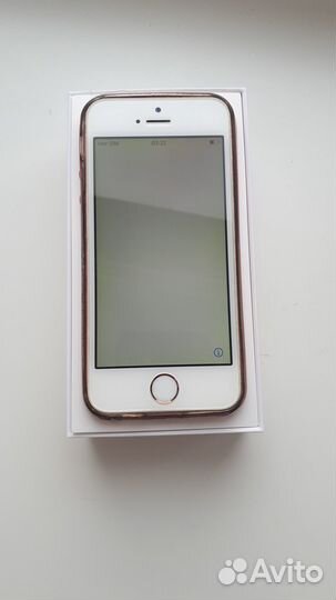 iPhone SE, 32 ГБ