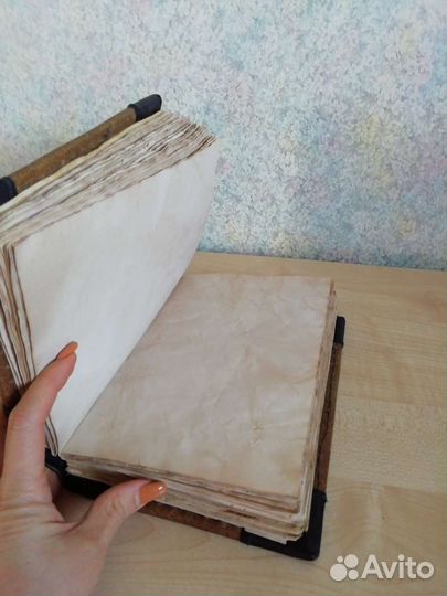 Книга. Изделия из кожи. Ручная работа