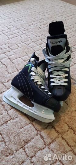 Коньки хоккейные