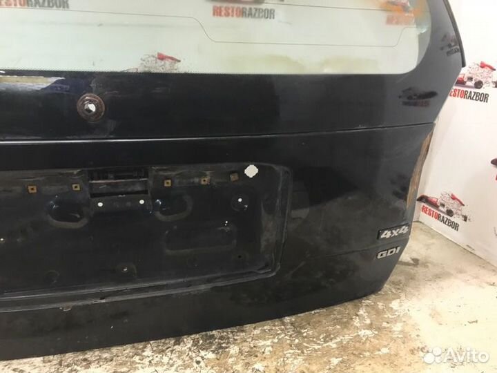 Дверь багажника Mitsubishi Space Wagon минивен 2