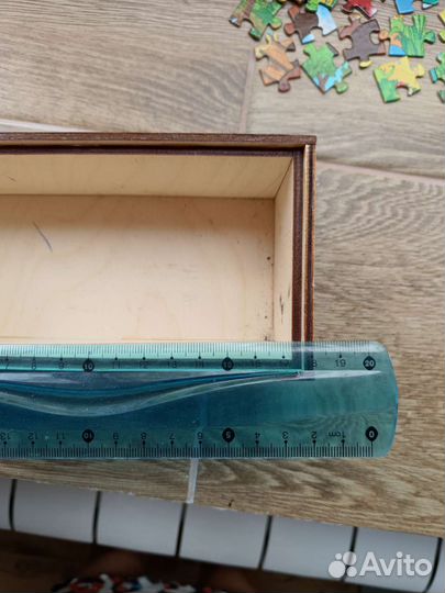 Деревянная шкатулка