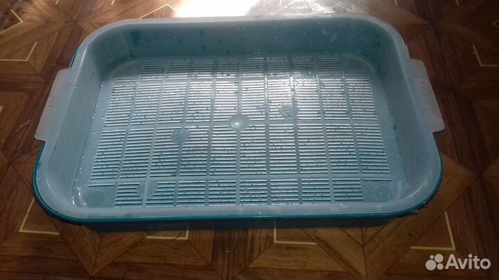 Туалет кошачий или для маленьких собак