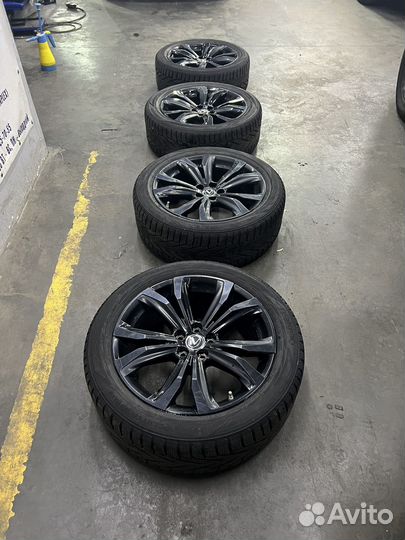Колеса в сборе r20 зимние от Lexus RX