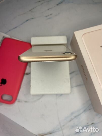 iPhone 8, 64 ГБ