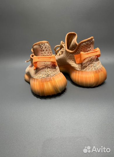 Кроссовки Yeezy Boost 350 V2 Персик