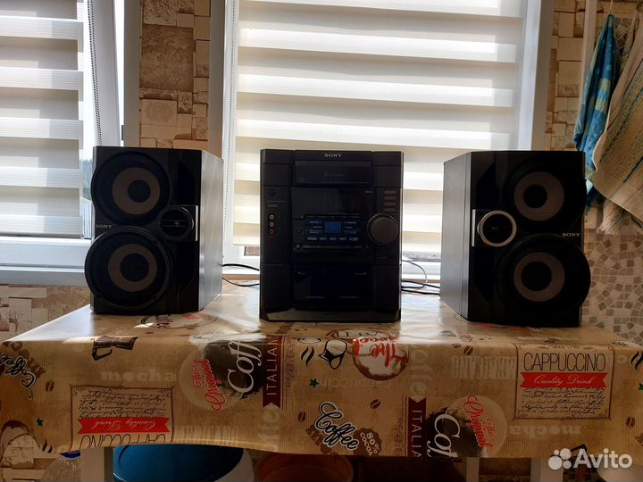 Музыкальный центр sony