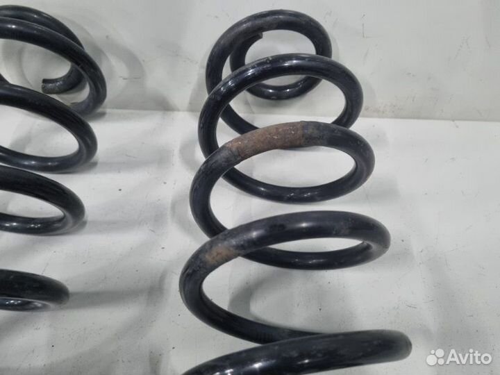 Пружина подвески задняя Volkswagen Tiguan 5N