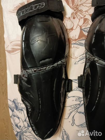 Наколенники alpinestars