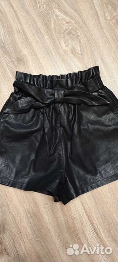 Шорты из экокожи