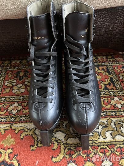 Коньки фигурные Norway Laval