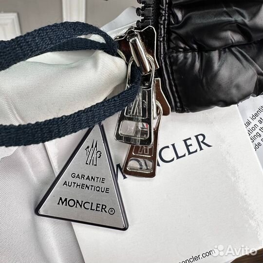 Пуховик moncler