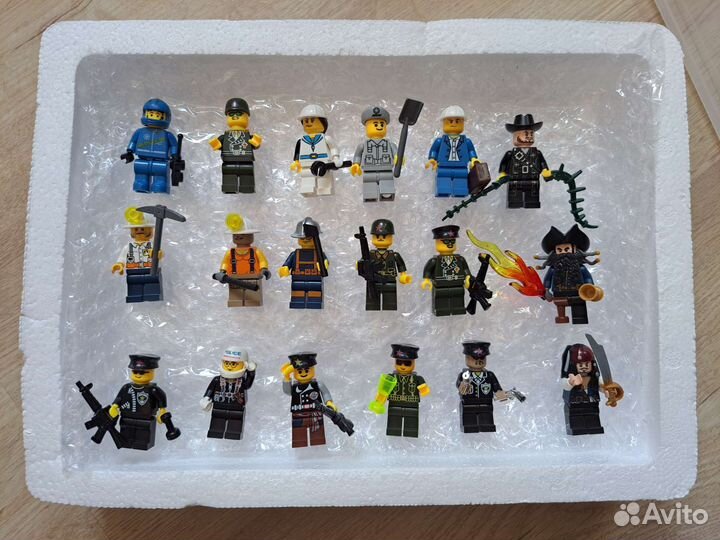 Lego человечки