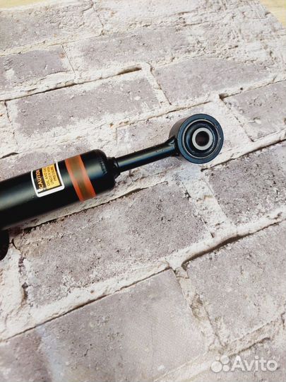 Амортизатор передний Toyota prado 120 4851069415