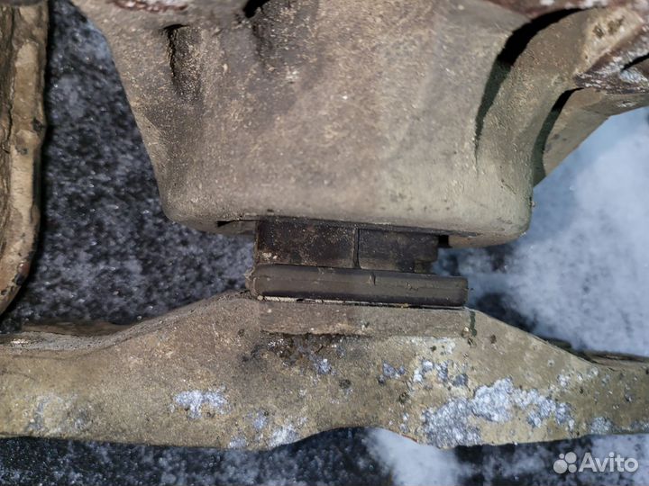 Комплект подушка двигателя Transit 2014 2.2 FWD