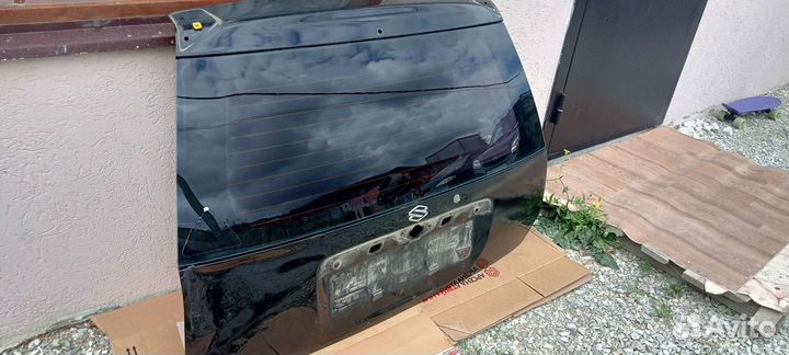 Крышка багажника Suzuki Ignis II