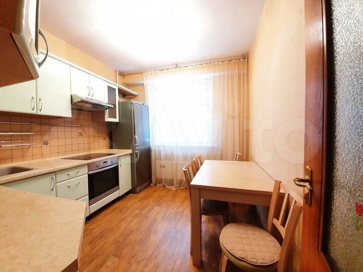 2-к. квартира, 50,1 м², 1/17 эт.