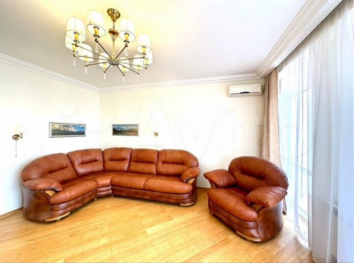 3-к. квартира, 126 м², 3/7 эт.