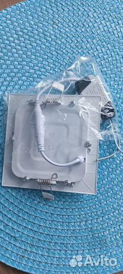 Светильник потолочный встраиваемый