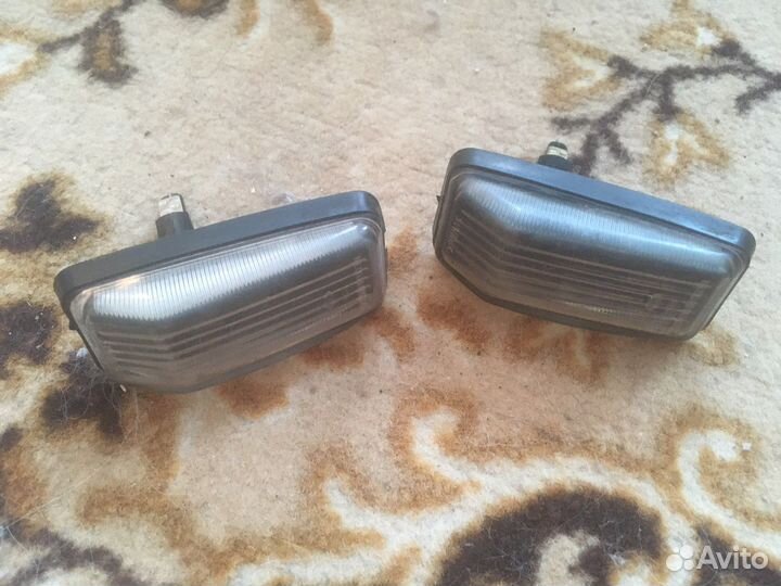 Стекло на фару приора