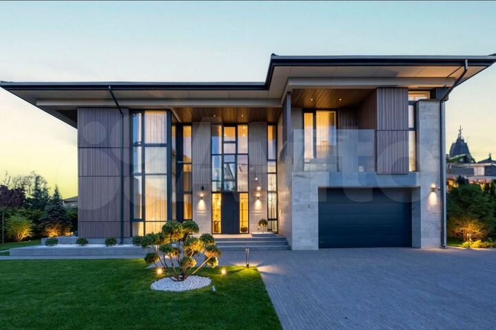 Дом 580 м² на участке 6 сот.