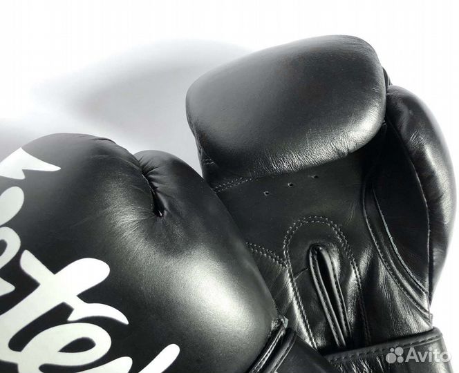 Боксерские перчатки Fairtex