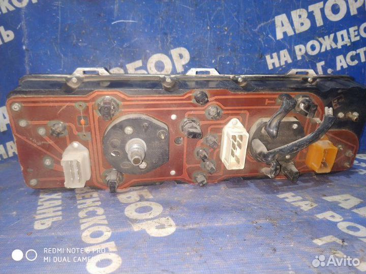 Панель приборов Ваз Лада 2107 седан 2106 2010