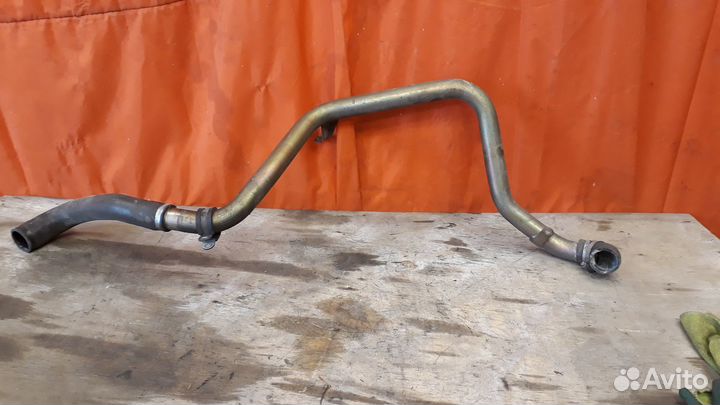 Патрубок охлаждения Mercedes Vito W638