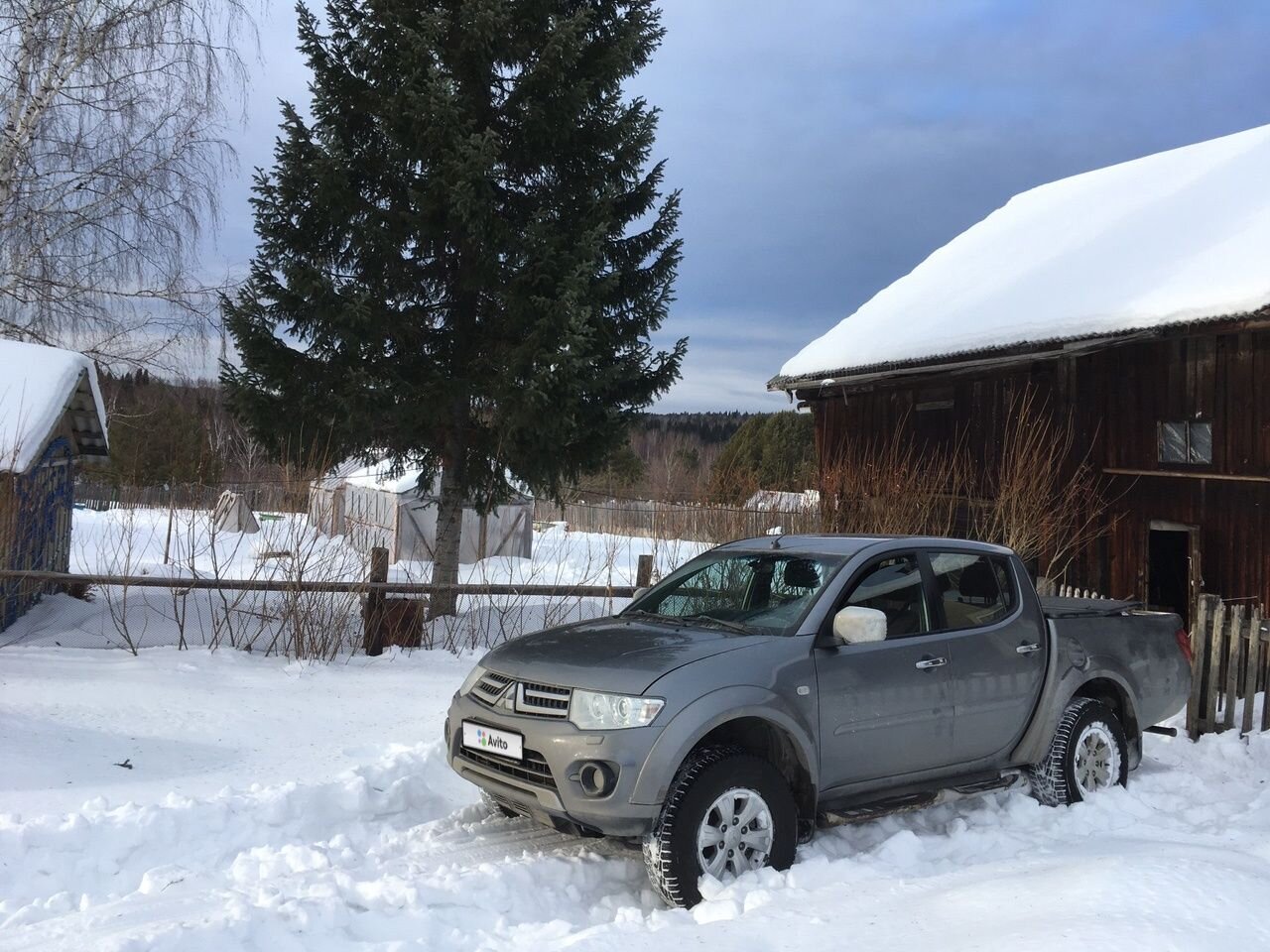 Mitsubishi L200: фото владельца