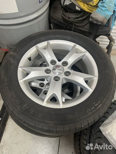 Колеса Mitsubishi 16 диаметр, резина Michelin