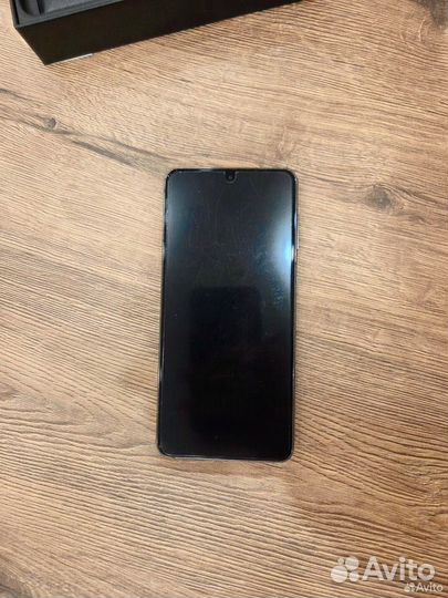 Samsung Galaxy S21, 8/256 ГБ